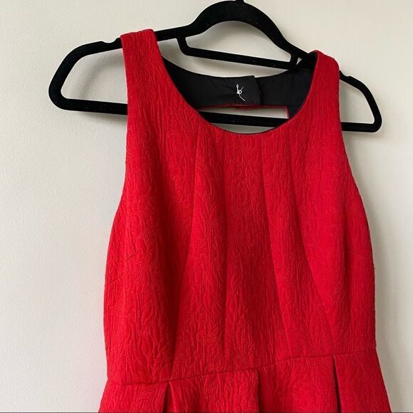 MOULINETTE Soeurs -Lipstick Red Nipped Dress - Picture 4 of 16